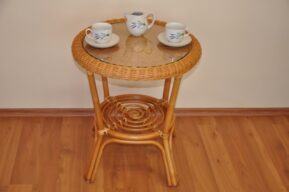 Ratanový stolek Fabion medový Stoly z prírodného ratanu