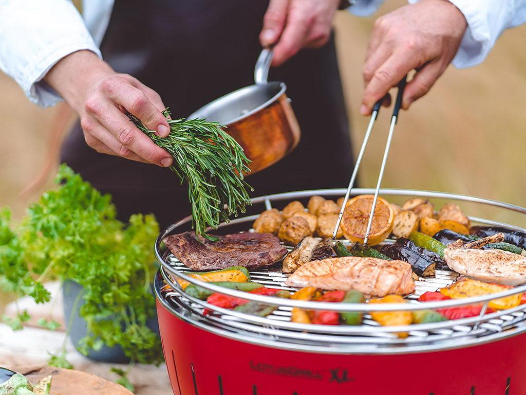 LotusGrill XL s taškou + 1 sada batérií + 1kg uhlia + 1 gél 9 LotusGrill XL s taškou + 1 sada batérií + 1kg uhlia + 1 gél 9